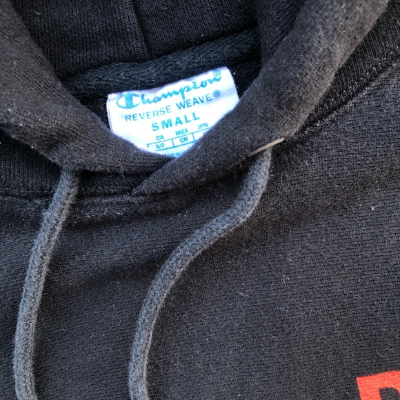 Def Jam Undisputed Album Champion Hoodie - Size Mens Small - Picture 6 of 13